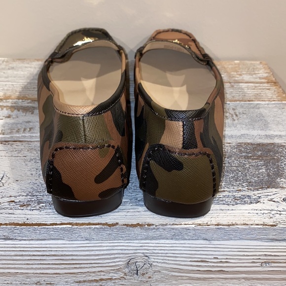 Michael Kors Camo Size 9 - Picture 5 of 8